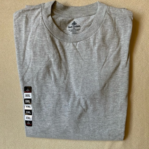 Footlocker T-shirt - Picture 3 of 4